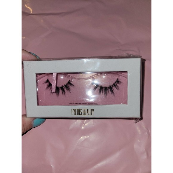 3D faux silk lashes - Picture 1 of 2
